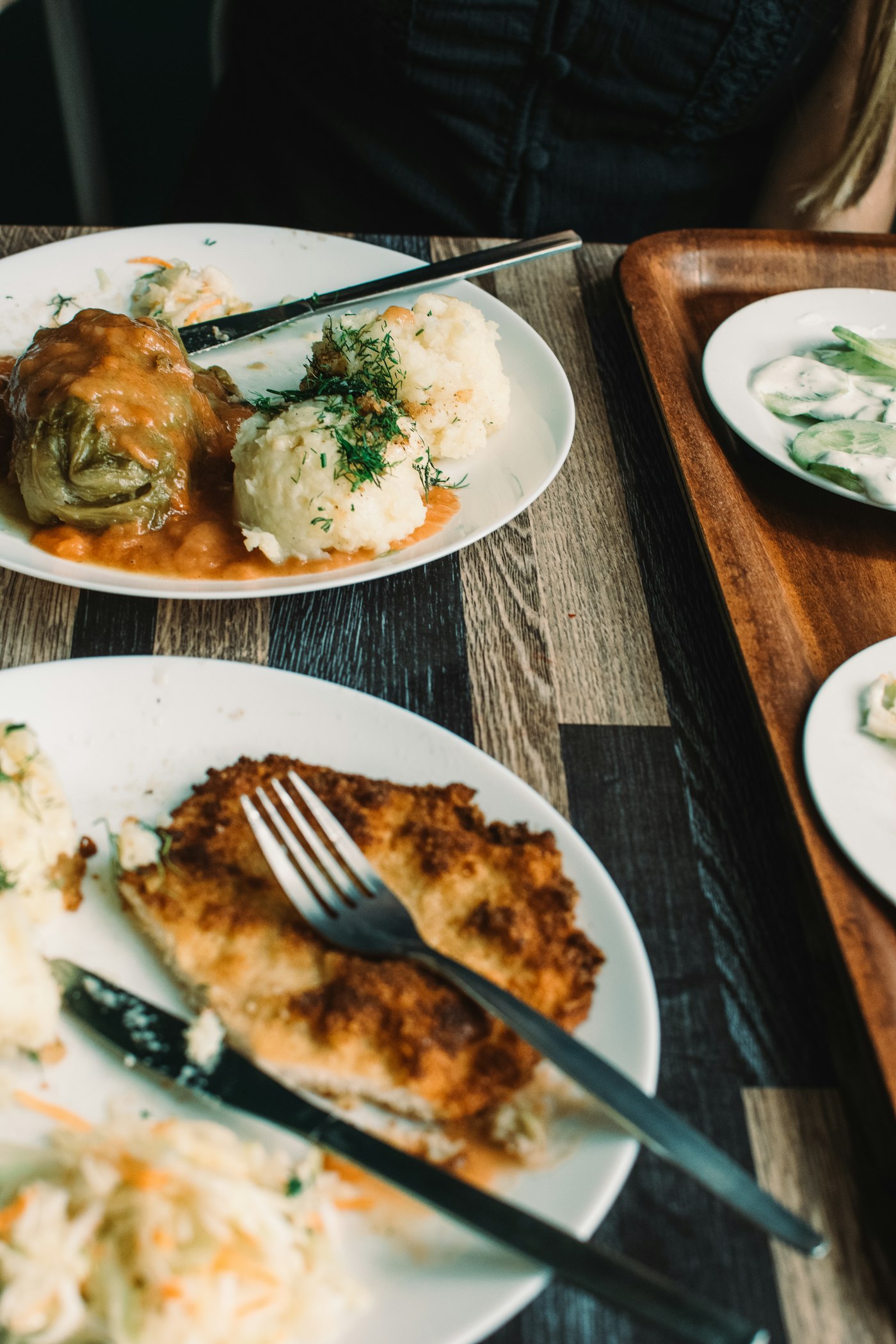Kotlet schabowy i gołąbki z ziemniakami